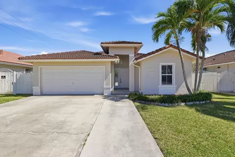 28003 SW 135th Ave, Homestead, FL 33033