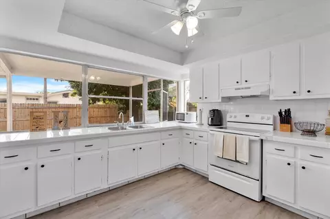 3300 NW 33rd Ct, Lauderdale Lakes, FL 33309