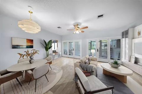 207 E Hemingway Cir #22, Margate, FL 33063