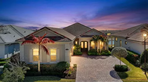 8639 SW Flutto Way, Port Saint Lucie, FL 34987