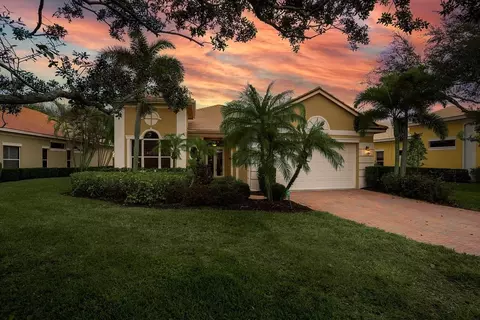 1274 River Reach Dr, Vero Beach, FL 32967