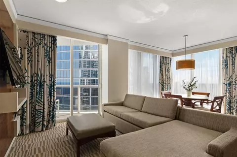 18001 Collins Ave, Sunny Isles Beach, FL 33160