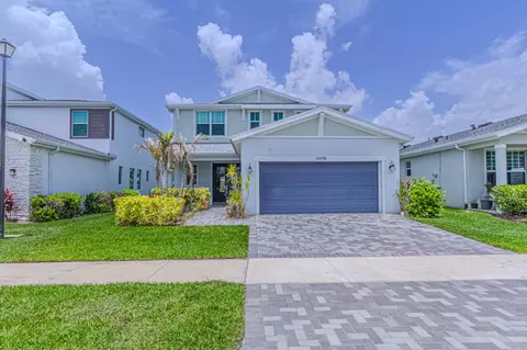 10696 SW Estella Ln, Port Saint Lucie, FL 34987