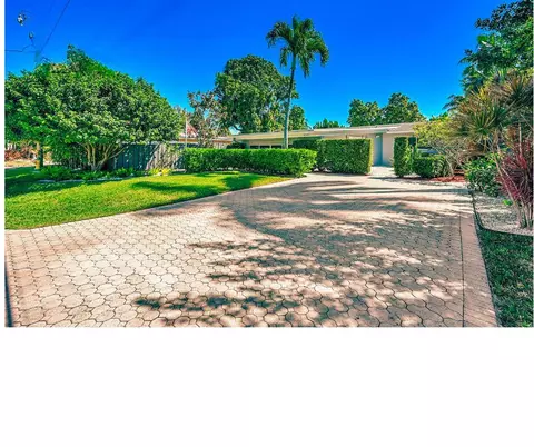 3044 NE 15th Ter, Oakland Park, FL 33334