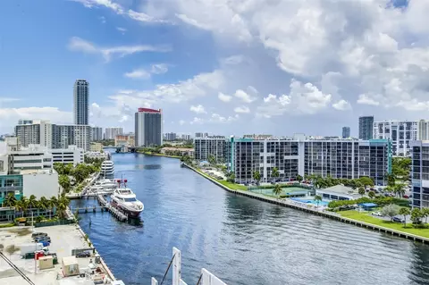 3000 S Ocean Dr #1100, Hollywood, FL 33019