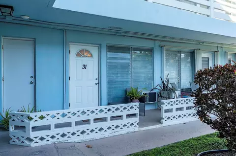 2700 NE 135th St #31, North Miami, FL 33181
