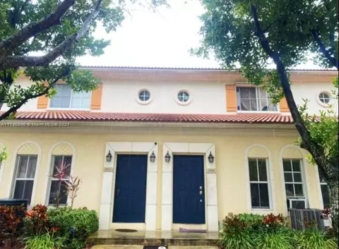 2643 SW 99th Way #2643, Miramar, FL 33025