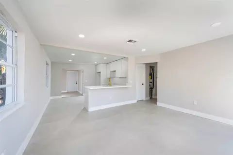 1161 NW 105th Ter, Miami, FL 33150