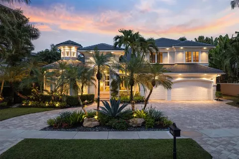 10301 Blue Palm St, Plantation, FL 33324