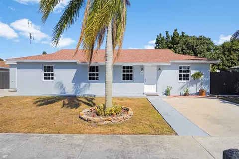 1209 W Broward St, Lantana, FL 33462