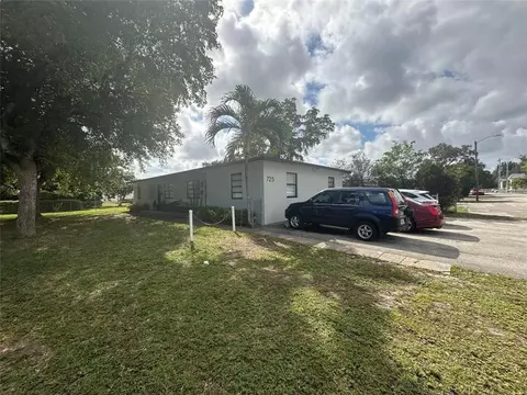 725 NW 1st, Hallandale Beach, FL 33009