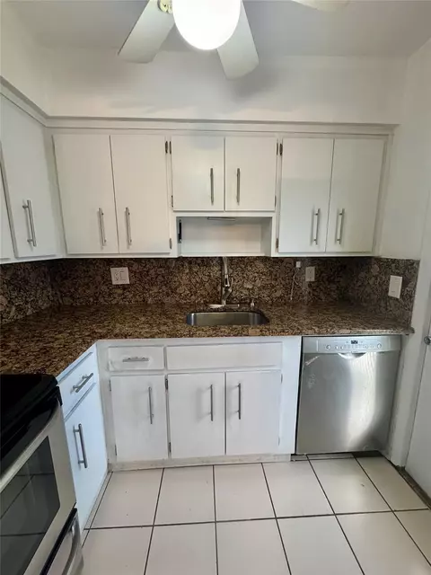 777 SE 2nd Ave #105, Deerfield Beach, FL 33441