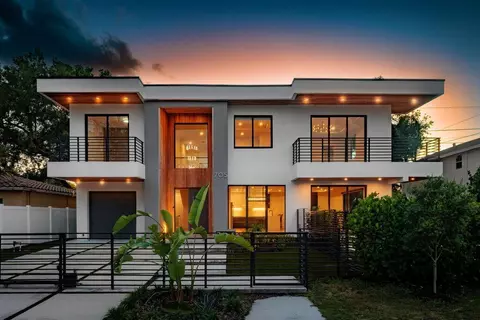 705 SW 8th Ter, Fort Lauderdale, FL 33315