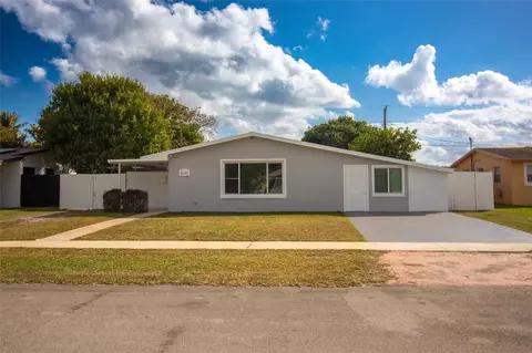 6540 Garfield St, Hollywood, FL 33024