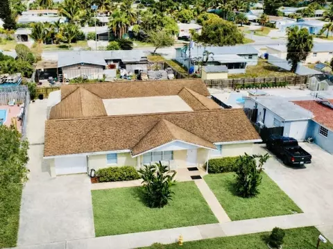 1213 W Broward St, Lantana, FL 33462