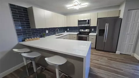 8900 SW 20th Pl #A, Davie, FL 33324