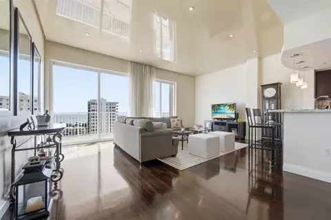 3020 NE 32nd Ave #PH5, Fort Lauderdale, FL 33308