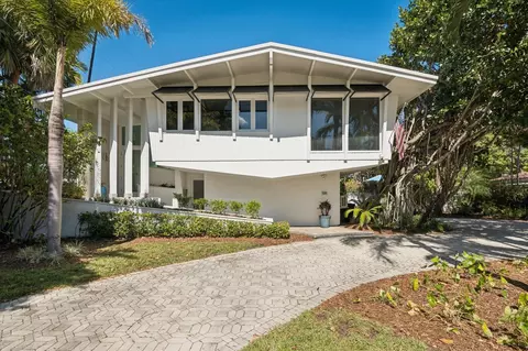 2609 NE 8th St, Fort Lauderdale, FL 33304