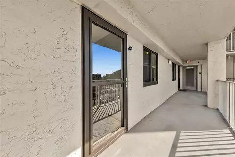 2217 Cypress Island Dr #507, Pompano Beach, FL 33069