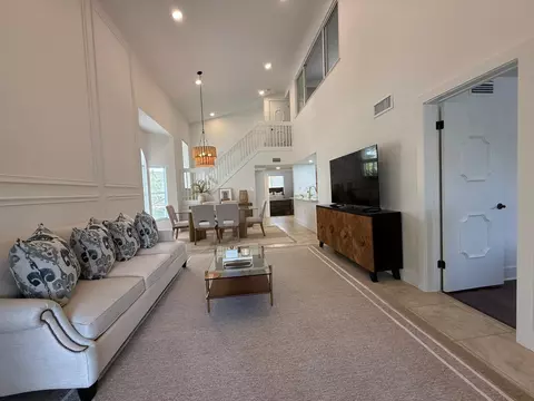 16206 Glenmoor Dr #206, West Palm Beach, FL 33409