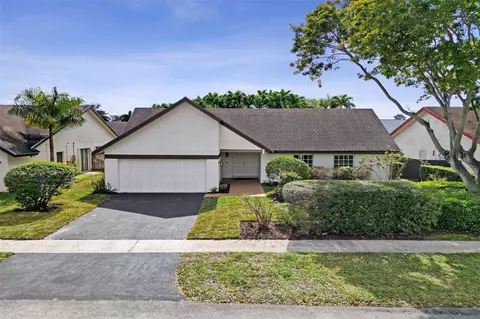 10220 NW 25th, Pembroke Pines, FL 33026