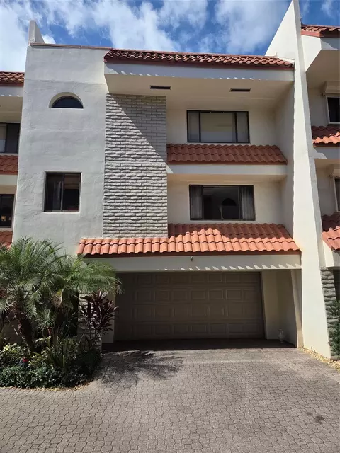 1401 NE 9th St #65, Fort Lauderdale, FL 33304
