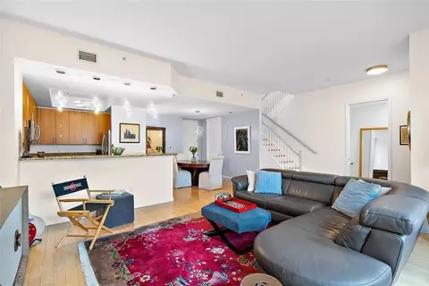 2633 NE 14th Ave #112, Wilton Manors, FL 33334