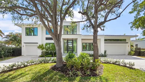 2732 NE 29th Ct, Fort Lauderdale, FL 33306