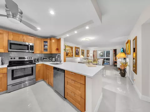2515 NE 1st Ct #314, Boynton Beach, FL 33435