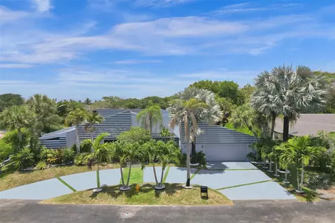 349 Jacaranda Dr, Plantation, FL 33324