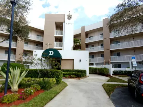 9563 Weldon Cir #D110, Tamarac, FL 33321