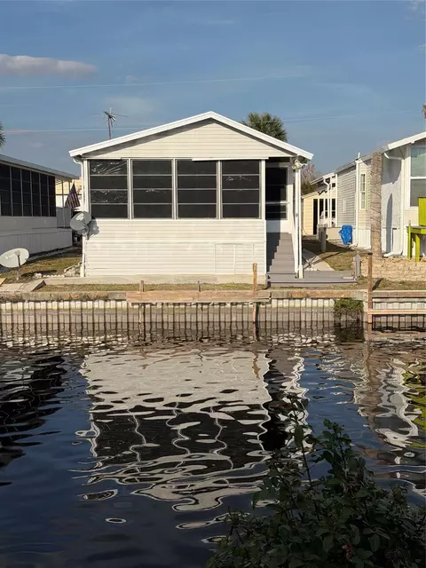 42 Turtle Rd, Okeechobee, FL 34974