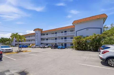1400 NE 57th St #304, Fort Lauderdale, FL 33334