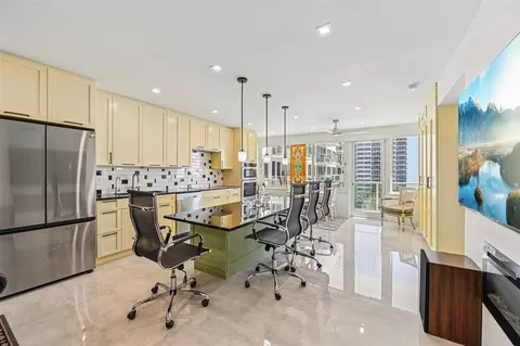 3233 NE 34th St #812A, Fort Lauderdale, FL 33308