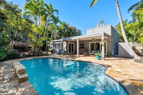 2716 NE 10th Ter, Wilton Manors, FL 33334