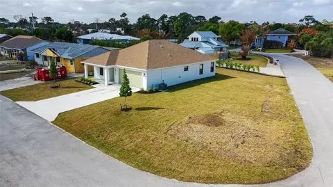 5048 SE Alicia St, Stuart, FL 34997