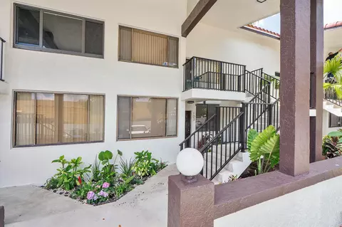3100 NW 46th St #203, Oakland Park, FL 33309