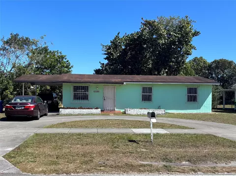 19301 NW 52nd Ave, Miami Gardens, FL 33055
