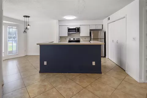 777 Riverside Dr #1516, Coral Springs, FL 33071