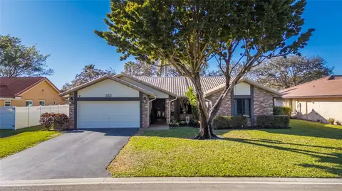 462 NW 113th Ter, Coral Springs, FL 33071