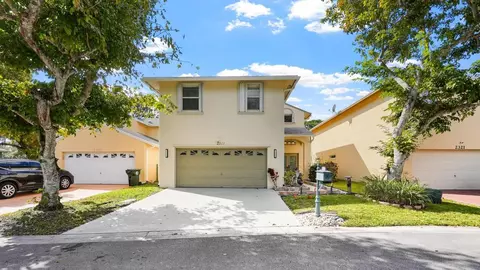 2311 NW 39th Ter, Coconut Creek, FL 33066