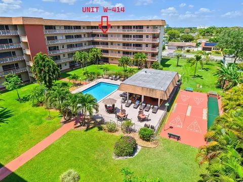 5300 Washington St #W414, Hollywood, FL 33021