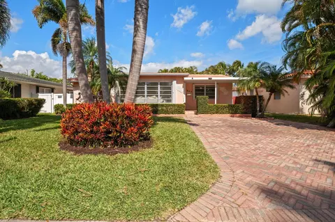 947 Lincoln St, Hollywood, FL 33019