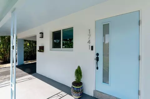 1741 NE 40th St, Oakland Park, FL 33334