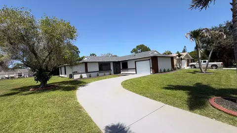 257 SW Cherryhill Rd, Port Saint Lucie, FL 34953
