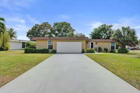 7018 NW 64th St, Tamarac, FL 33321