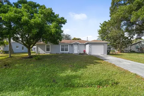 180 NW Friar St, Port Saint Lucie, FL 34983