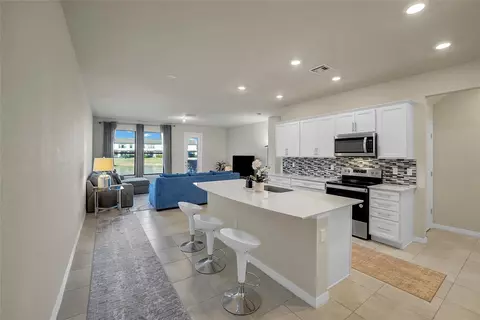 2293 S Appleton Cir, Oakland Park, FL 33309