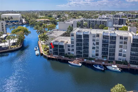 6 Royal Palm Way #211, Boca Raton, FL 33432