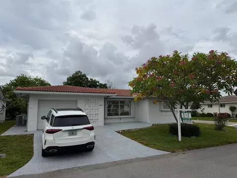 4958 NW 48th Ave, Tamarac, FL 33319